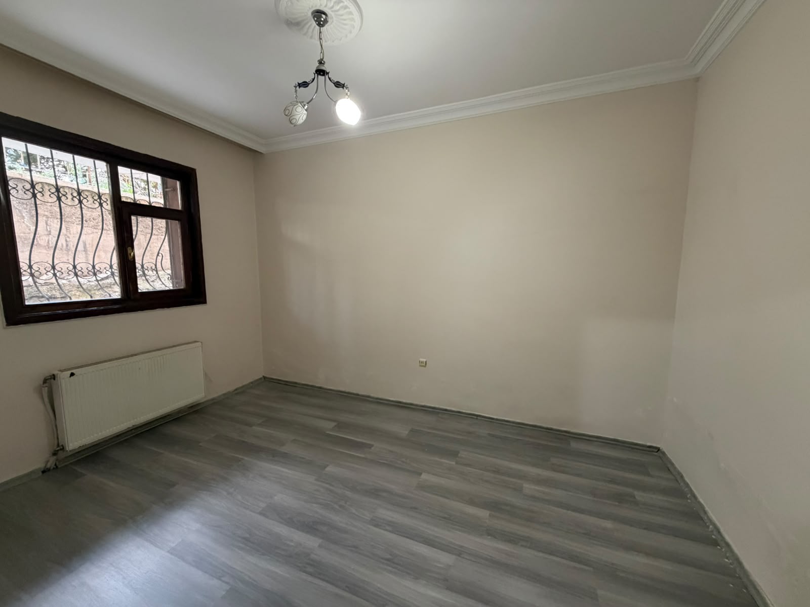 ŞÜKRÜPAŞA'DA KİRALIK DAİRE